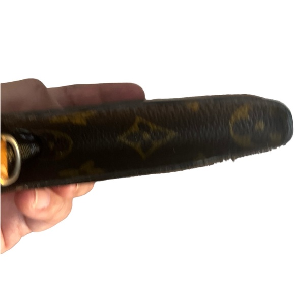 LOUIS VUITTON Monogram Toiletry/Cosmetic Pouch - Picture 6 of 14